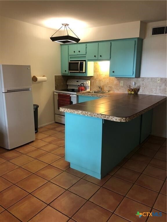 Foto del edificio - 943 Parkview Dr