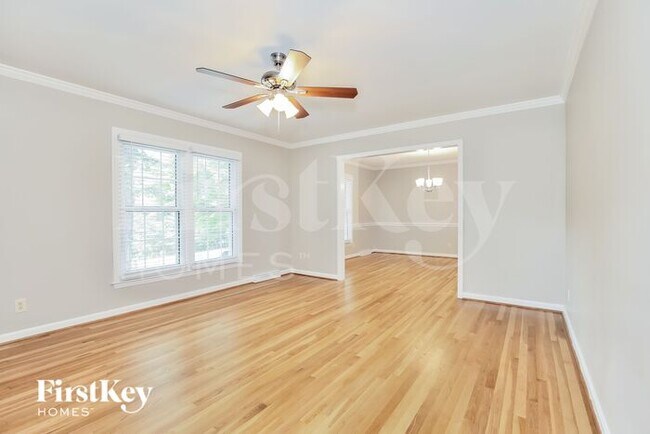 Building Photo - 3910 Watauga Dr