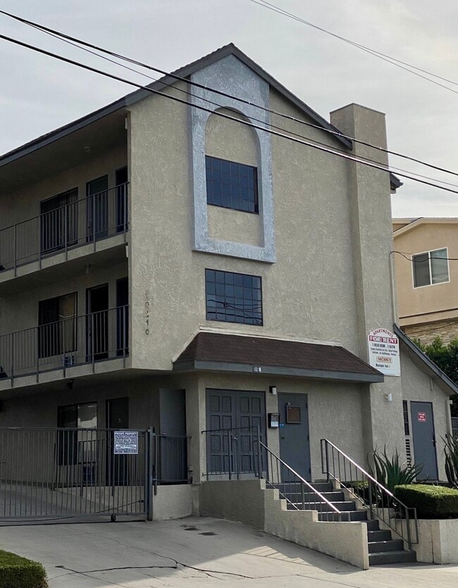 Building Photo - 10210 Mountair Ave