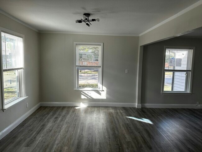 Foto del edificio - 209 Pendleton St