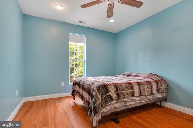 Foto del edificio - 10044 Blake Ln