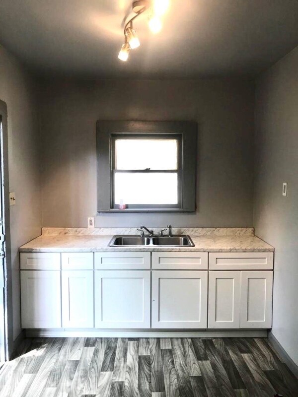 Primary Photo - 618 N 16th St