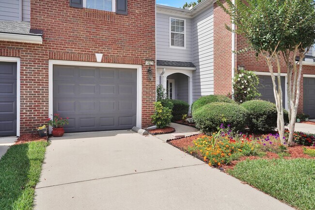 Foto del edificio - 13371 Stone Pond Dr