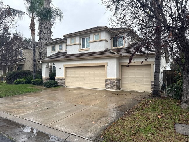 Foto del edificio - 6 Bed / 4 Bath Gated Brookside Home – Lincoln Unified Schools