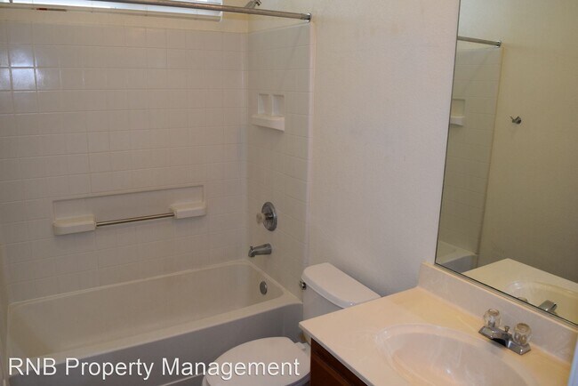 Building Photo - 3 br, 2 bath House - 5630 Lawler Street