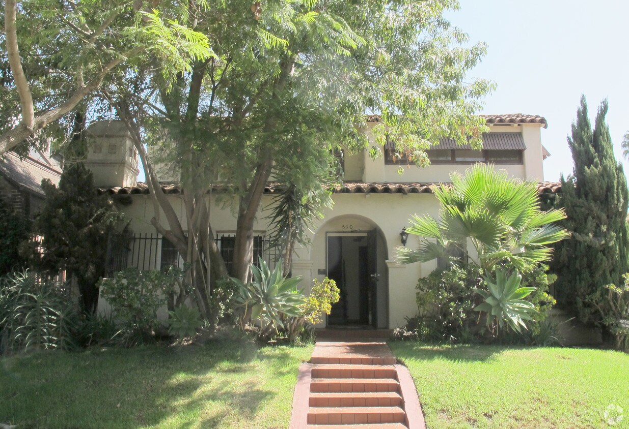 Building Photo - 511 N Orange Dr