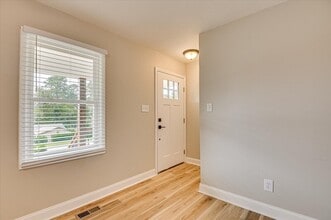 Building Photo - 304 Coral Way