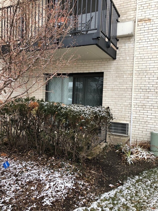 Primary Photo - 9074 W Terrace Dr