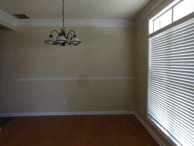 Foto del edificio - 834 Glen Abbey Dr