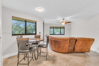 Building Photo - 15405 Miami Lakeway N