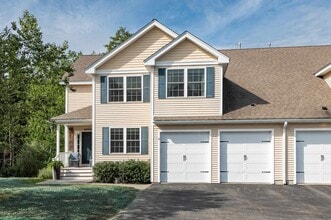 Building Photo - 6 Blossom Ln