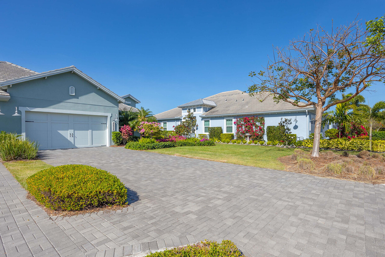 Foto principal - 5626 Elbow Ave
