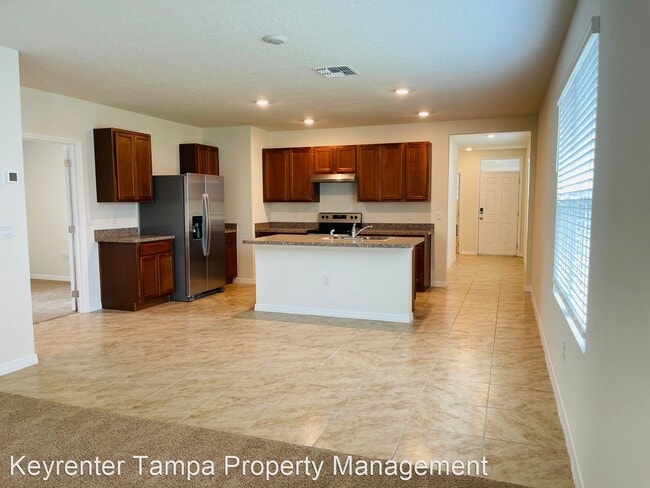 Building Photo - 3 br, 2 bath House - 1025 fig st