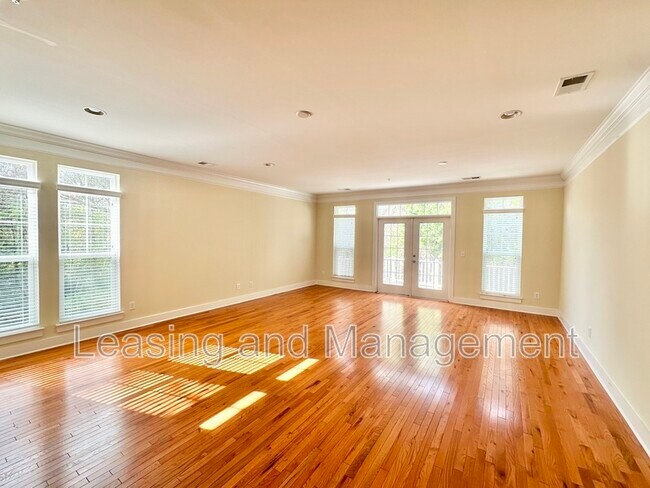 Building Photo - 1500 Strathene Ct