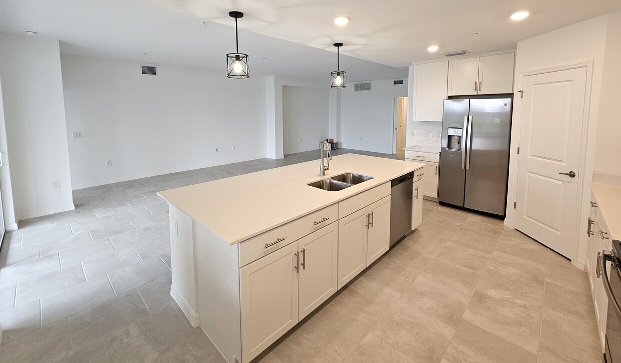 Foto principal - 5698 Melbourne Ct