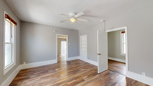 Foto del edificio - 3523 Walton Ave