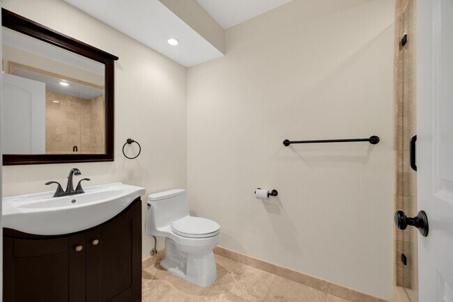 Foto del edificio - Beautiful 2-Story, 3-Bedroom, 3-Bath Townhome Community Pool