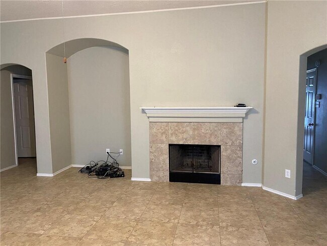 Building Photo - 5010 BridgeValley Ct