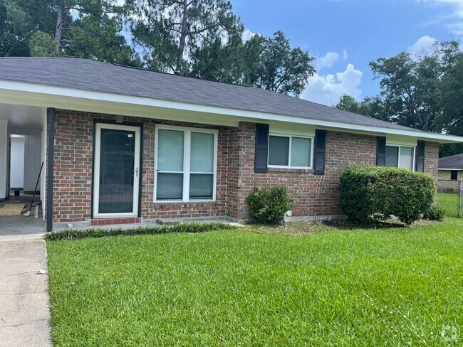 Building Photo - 1076 Elysian Dr