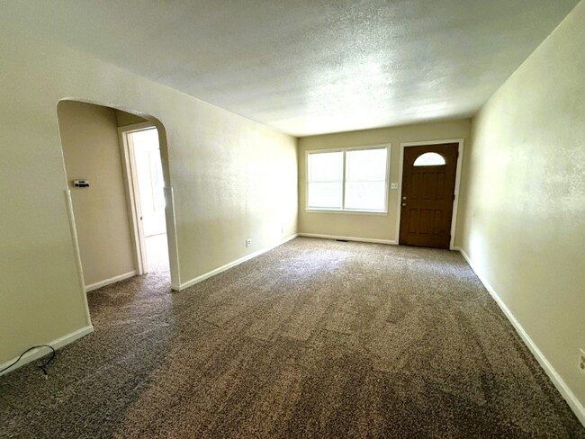 Foto del edificio - 1748 N Garland St