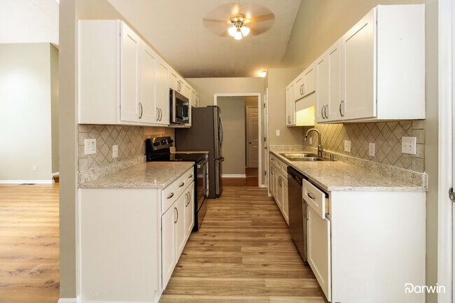 Foto del edificio - 2503 Northfork Terrace, High Point, NC 27265