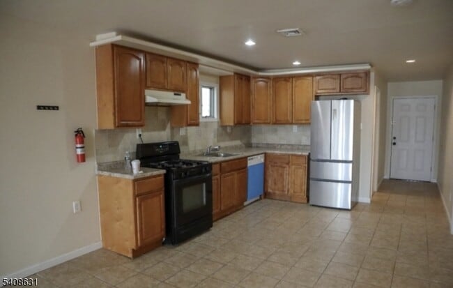 Foto del edificio - 59 Wilson Ave