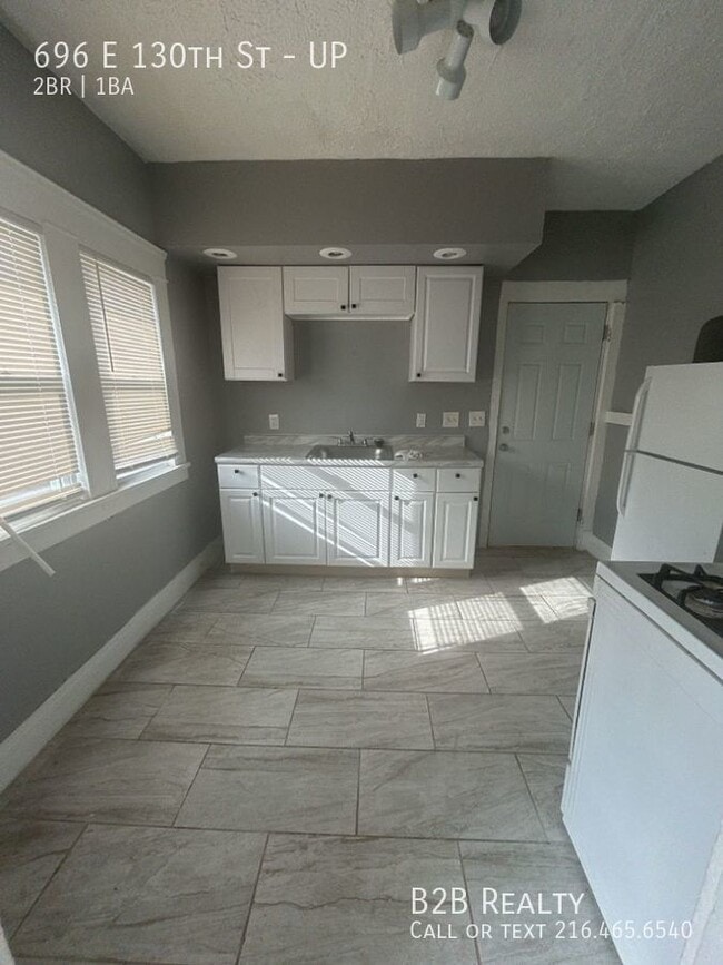 Building Photo - Embrace Comfort and Convenience in this 2-...