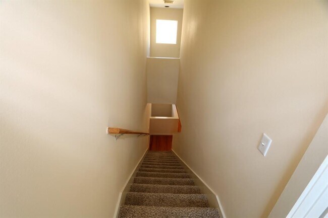 Foto del edificio - 1467 Drew St