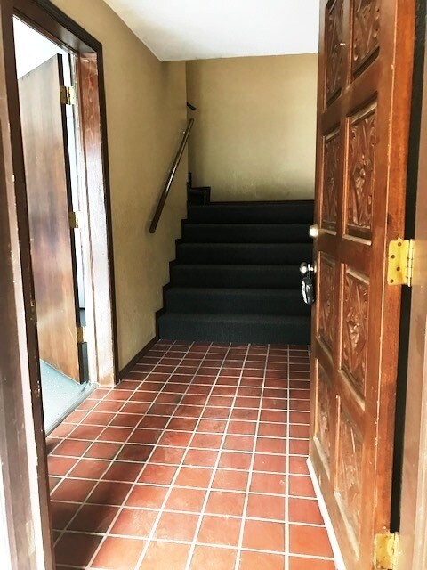 Building Photo - 202 Canyon Terrace Dr