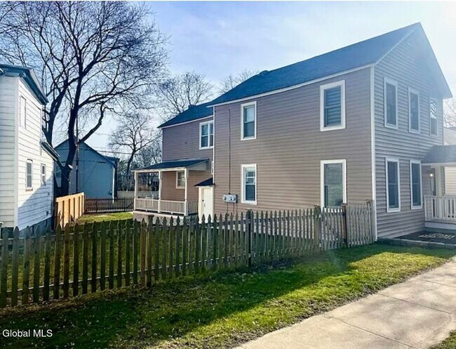 Foto del edificio - 110 Van Dam St