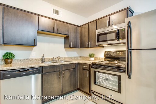 Foto principal - 4618 Reiger Ave
