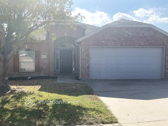 Building Photo - 4928 Stirrup Way