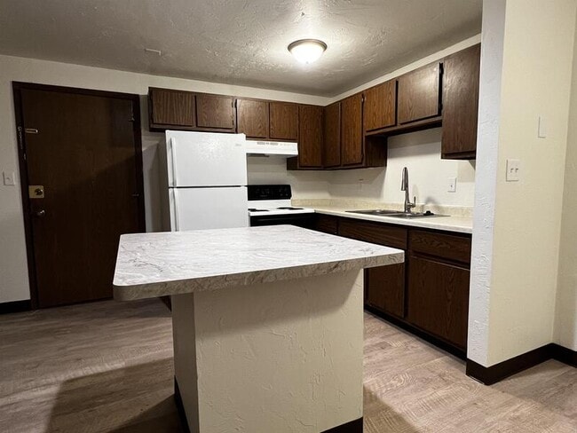 Foto del edificio - 2730 Humboldt Rd