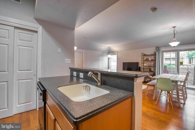 Building Photo - 12154 Penderview Terrace
