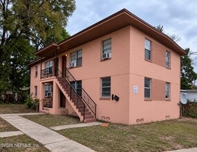 1145 W 25th St