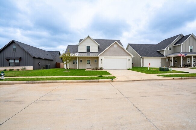 Foto del edificio - 2044 Salina Cir