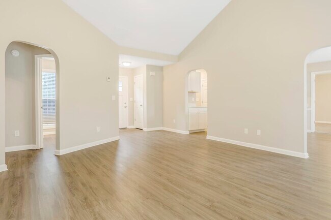 Building Photo - 1475 Range Heights Ter