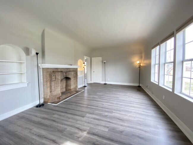Building Photo - 1536 NW 31st street