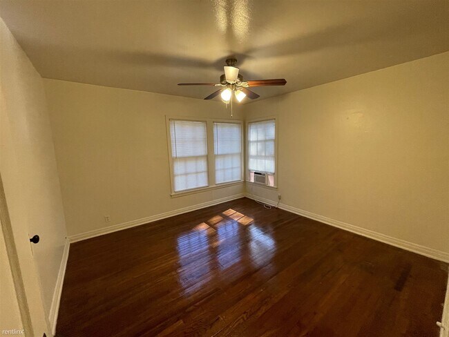 Building Photo - 2 br, 1 bath House - 2303 Fowler Dr
