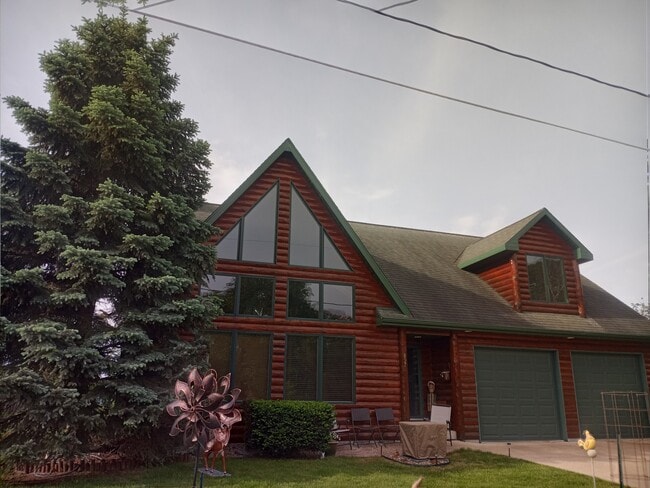 Front of house, beautiful peaceful view of Fox River - 897 Coolidge Ave