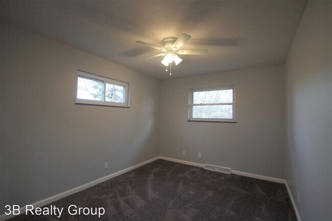 Building Photo - 3 br, 1 bath House - 5336 Plover Ln.