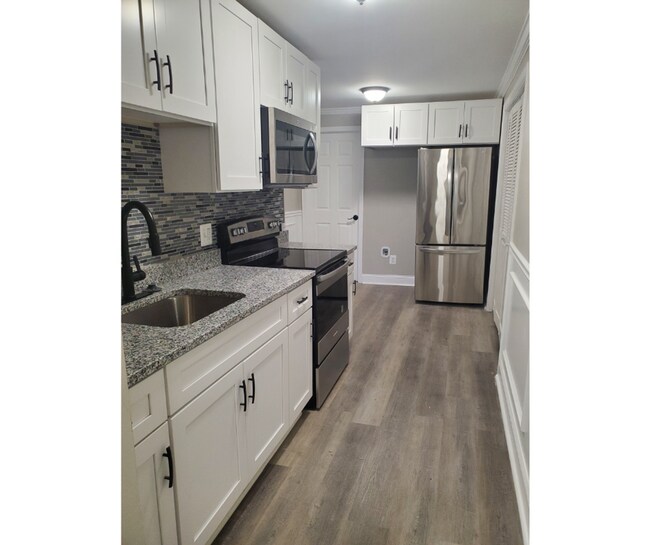 Building Photo - 17 W Talbott St