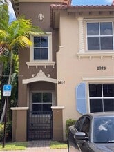 Building Photo - 2928 Hidden Hills Rd