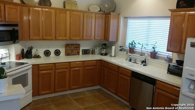 Foto del edificio - FOUR BEDROOM - 3 BATH