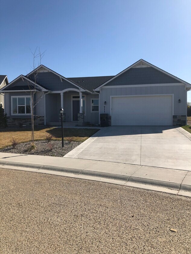 711 Brampton Dr, Caldwell, ID 83605 House Rental in Caldwell, ID
