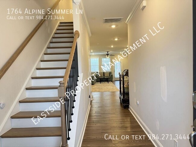 Foto del edificio - 1764 Alpine Summer Ln