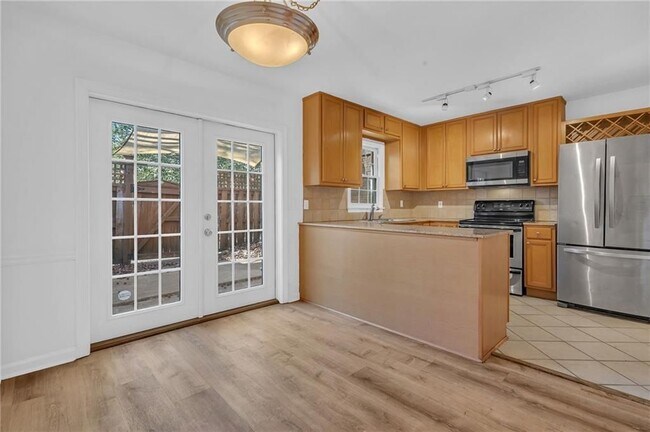 Foto del edificio - 1101 Collier Rd NW