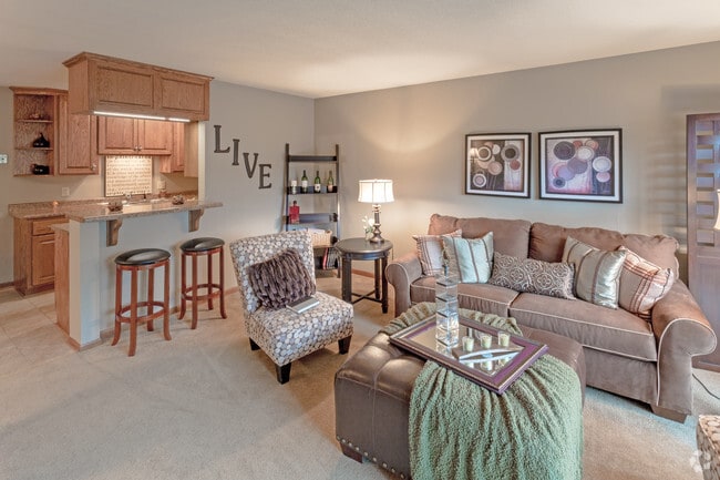 1BR, 1BA - Midland Terrace