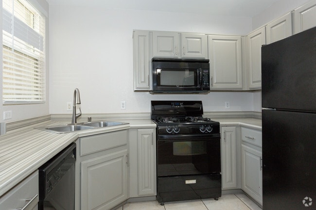 1HAB, 1BA + LOFT - 748 ft² - Cocina - Fleetwood