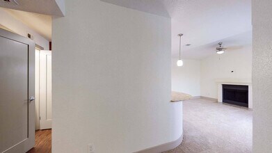 Interior Photo - Barton Creek Landing